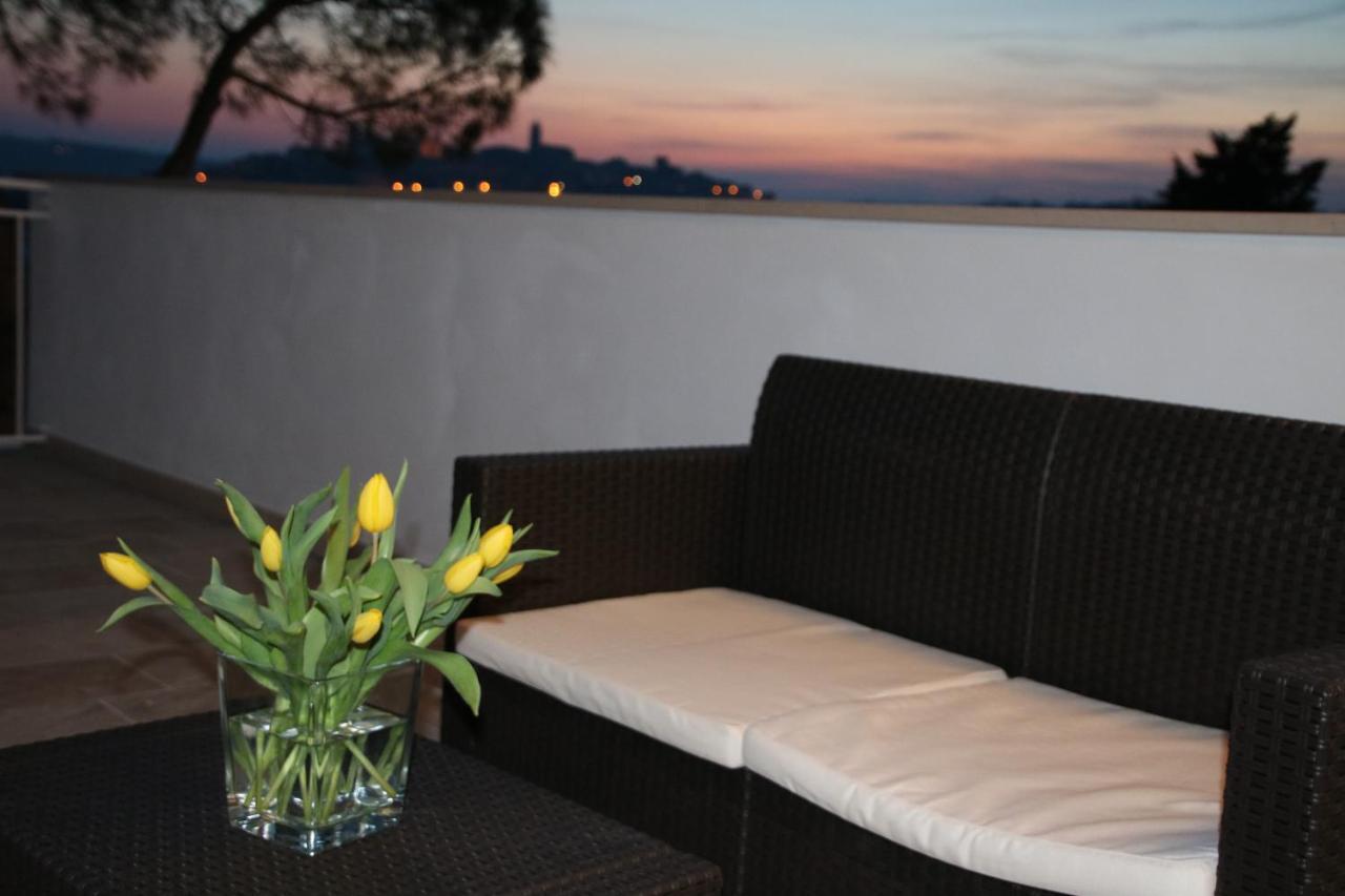 Casablanca Hotel Чивитанова-Марке Экстерьер фото